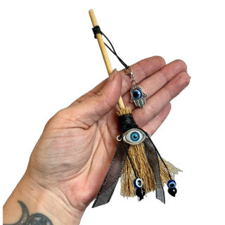 Hex Removal Return to Sender Broom