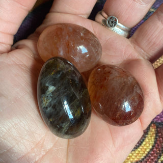 Limonite tumblestone